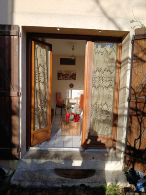Comme à la Maison Logez Chez Dominique dans CoqueT T2 avec Jardin